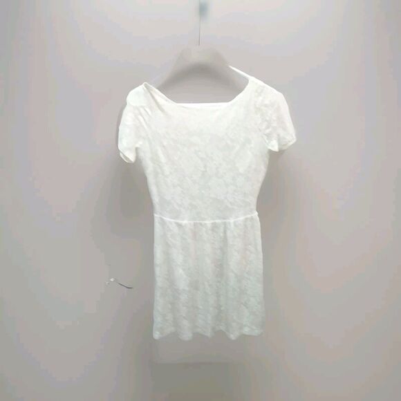 Zara Dresses & Skirts - Zara Trafaluc  Women’s Lined White Lace Mini With Low Back Dress.  Size S. B45